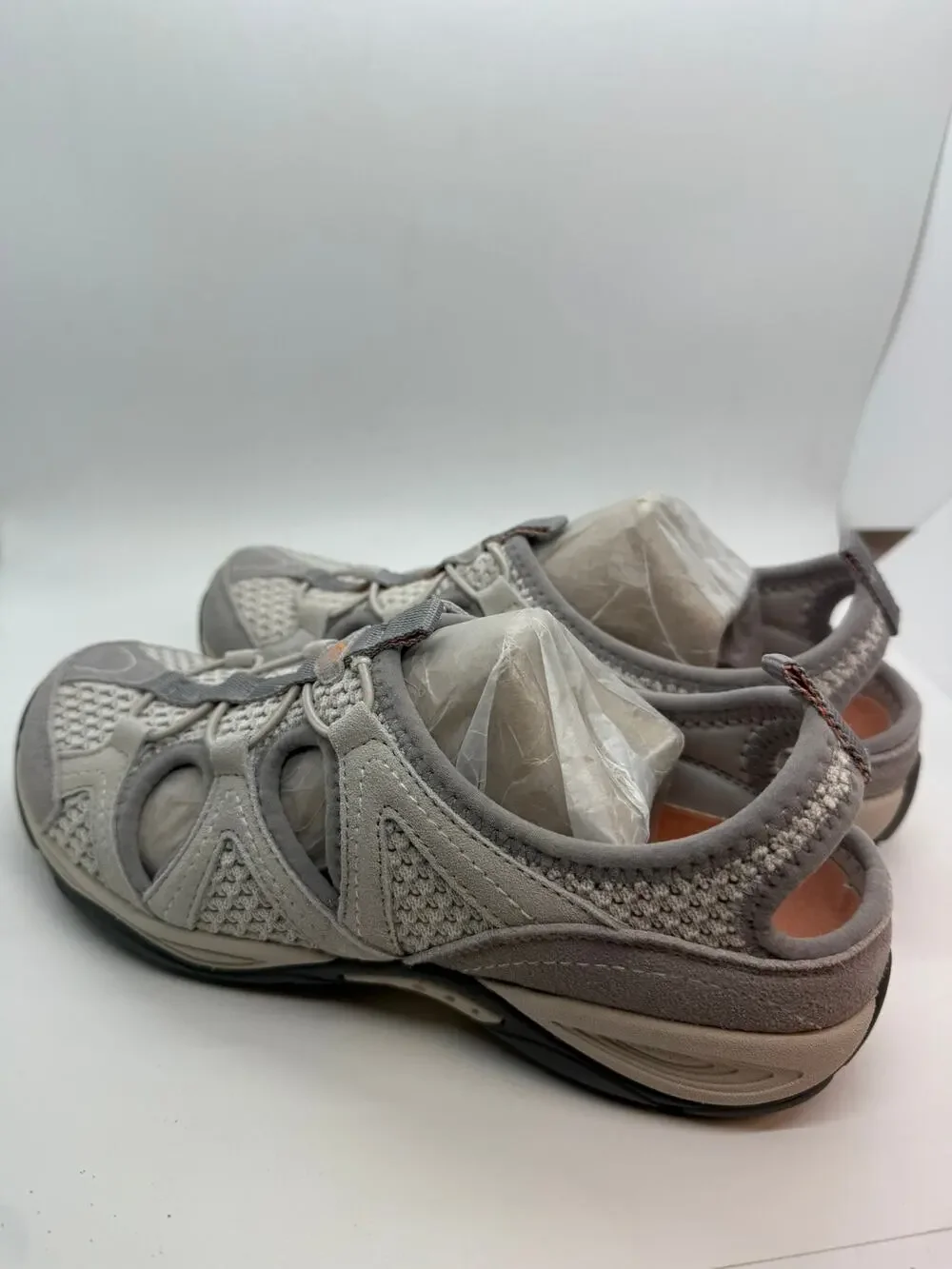 Easy Spirit Earthen10 Walking Shoes Women's US 8N Light Gray Suede Closed Toe
